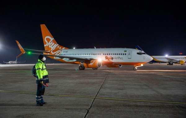 В "Борисполь" прилетел самолет с эвакуированными из Италии украинцами