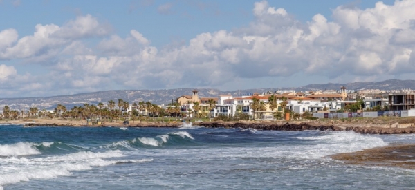 Спад продаж недвижимости иностранцам на Кипре в марте достигал 65%
