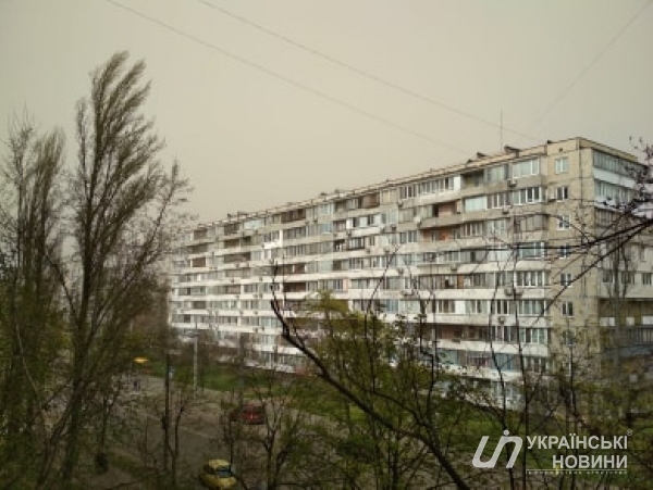 Окна лучше не открывать: синоптик объяснила, почему возникла пылевая буря в Киеве